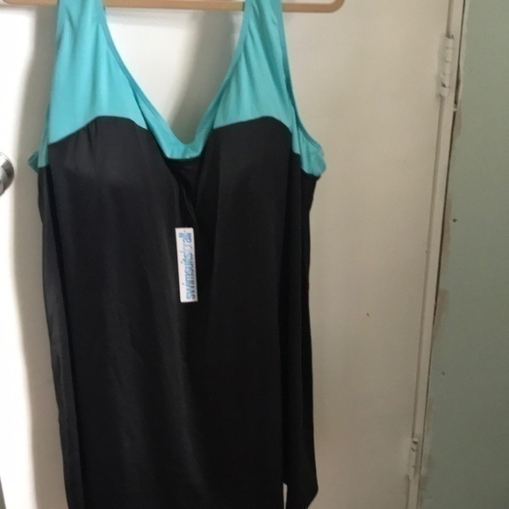 NWT Swimsuitsforall tankini swim top